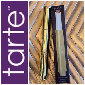 TARTE - NWT - Maracuja Juicy Glow Highlighter in "Golden Glow". Full Size .07 oz